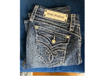 ROCK REVIVAL Jasmine Straight Leg Jeans Embellished Stones Size 28 Y2k
